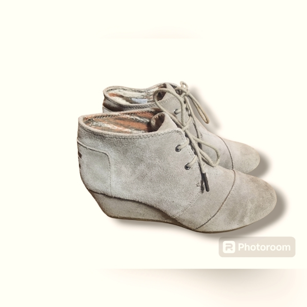 Toms Light Brown Suede Ankle Booties - Picture 2 of 6